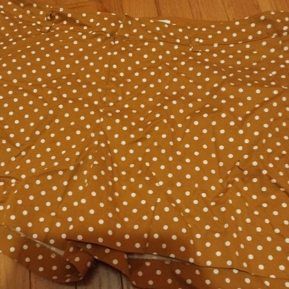 Old Navy Pants - Old Navy shorts mustard polka dots 18